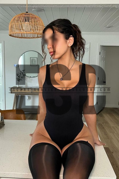 Black Escort Lady in Dusseldorf