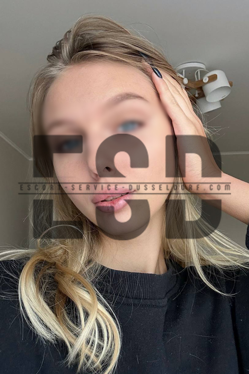 Dinner Date Escort Girl In Dusseldorf