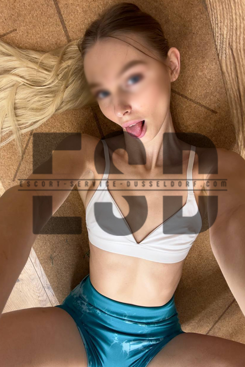 Dinner Date Escort Girl In Dusseldorf