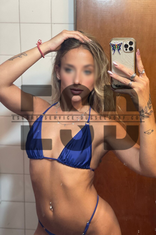 Girlfriend Experience Escort Girl In Dusseldorf