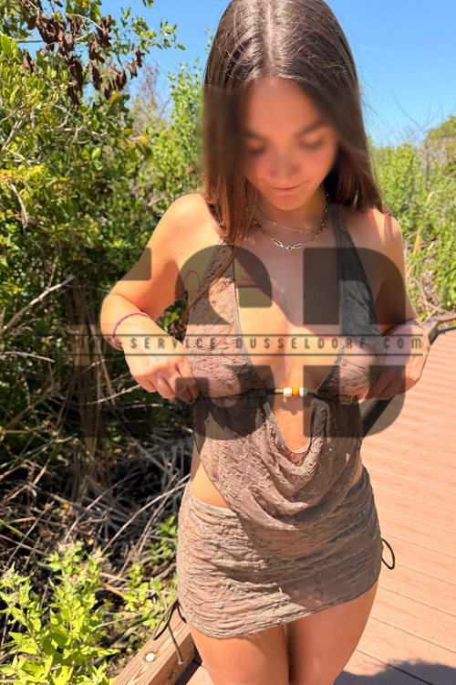 Late Night Escort Girl In Dusseldorf