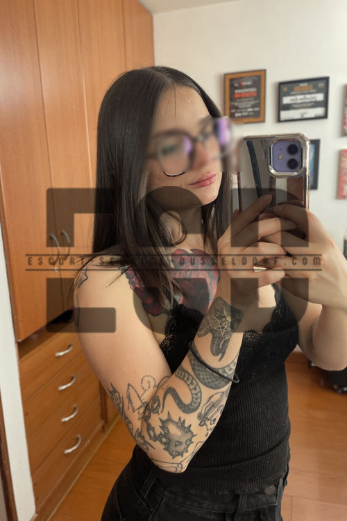 Tattoos Escort Girl In Dusseldorf